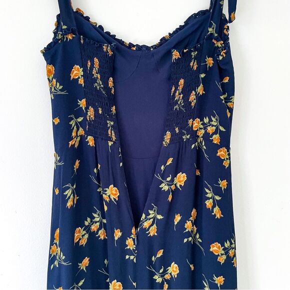 Reformation Nikita floral midi dress. - Picture 10 of 15